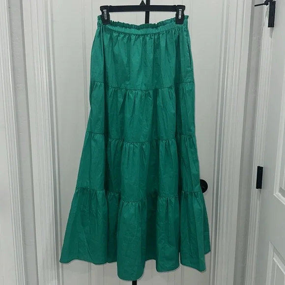 green emerald velvet dress Few Moda | Lynn Dress
